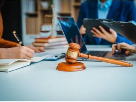 Novi, MI divorce lawyer